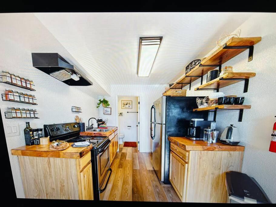 New Modern Boho Apt- Close To Yosemite Hébergement de vacances *